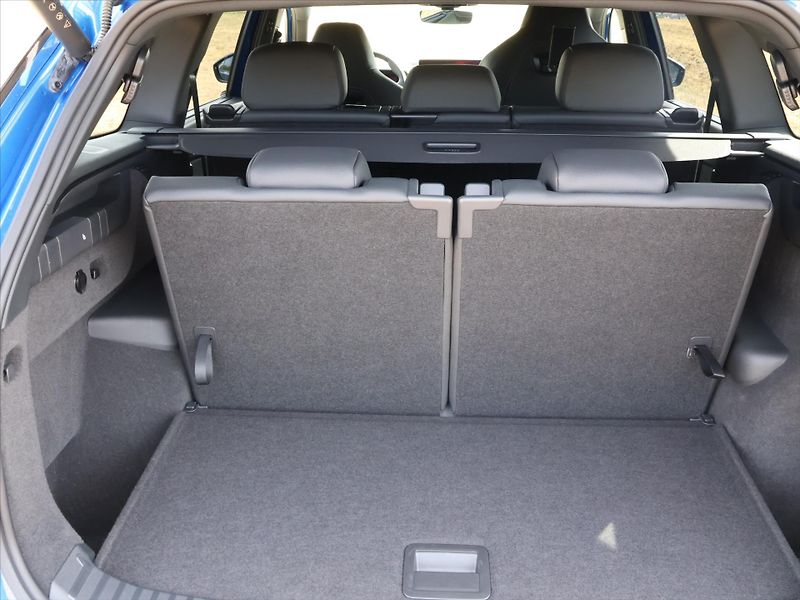 Škoda Kodiaq 2,0 TDI DSG 4x4 Sportline 7-Mí - fotka 11 z 34