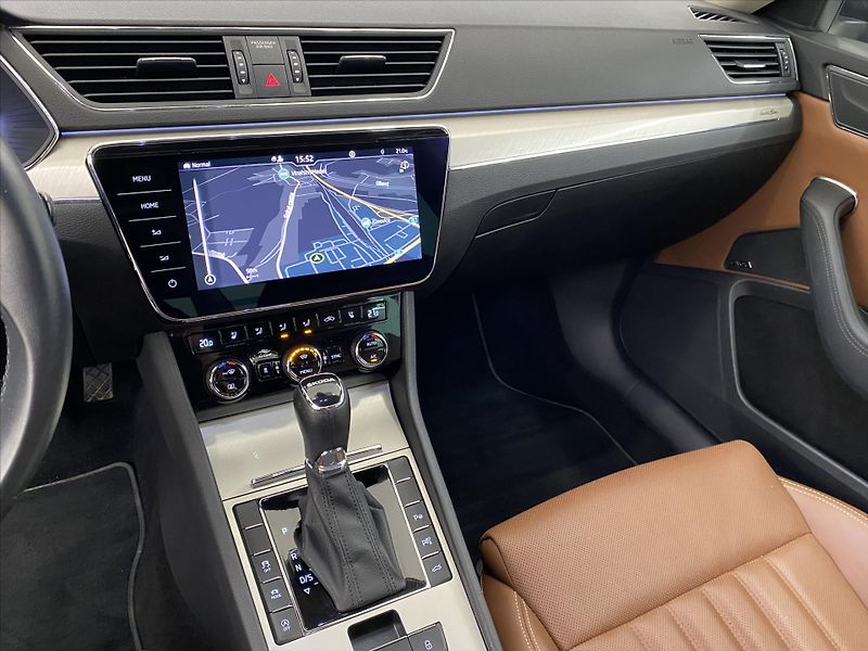 Škoda Superb 2,0 147kW L&K DSG Webasto - fotka 20 z 27