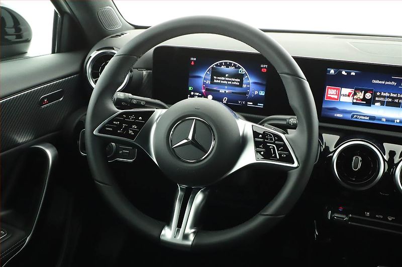 Mercedes-Benz Třídy A (2025) A 200 - fotka 8 z 22