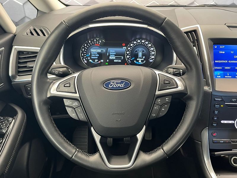 Ford S-MAX 2.0 EB Titanium LED manuál - fotka 9 z 58