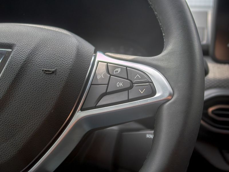 Dacia Jogger (2022) 1.0T 81KW DIGI – TAŽNÝ - fotka 19 z 53