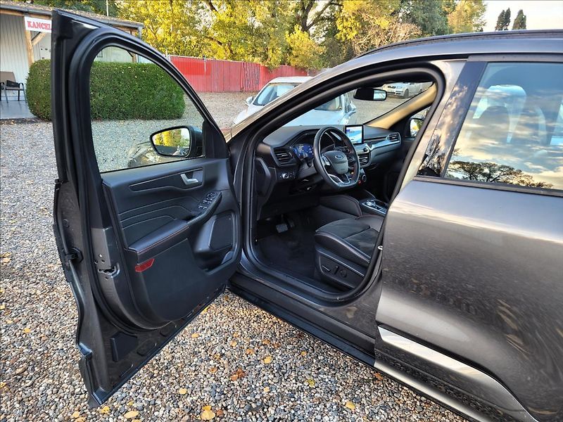 Ford Kuga 2,5 PHEV,165KW,ST-LINE,led,kůž - fotka 7 z 50