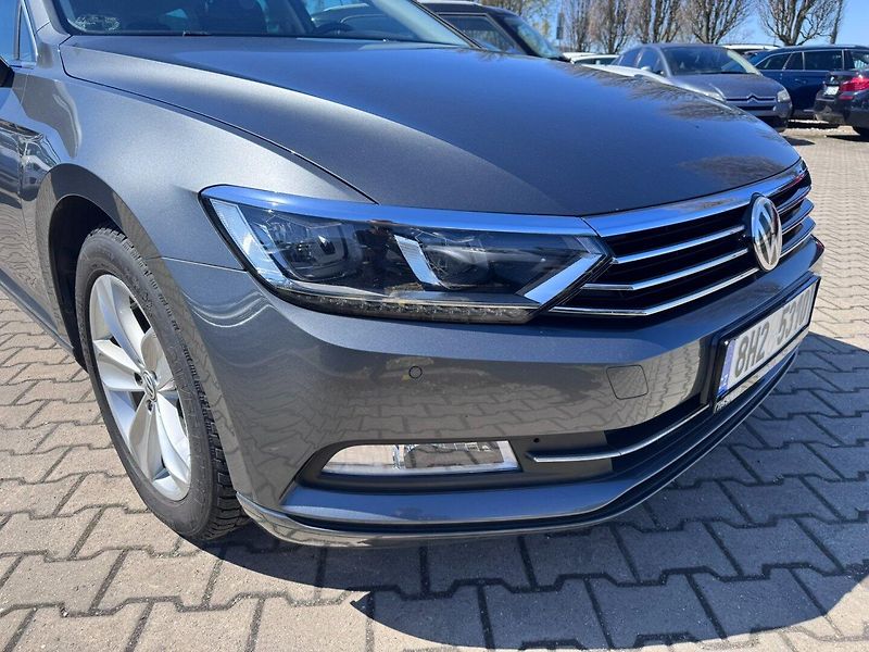 Volkswagen Passat (2015) B8 DSG 2,0 110KW ROZV. BEZ ADB - fotka 10 z 50