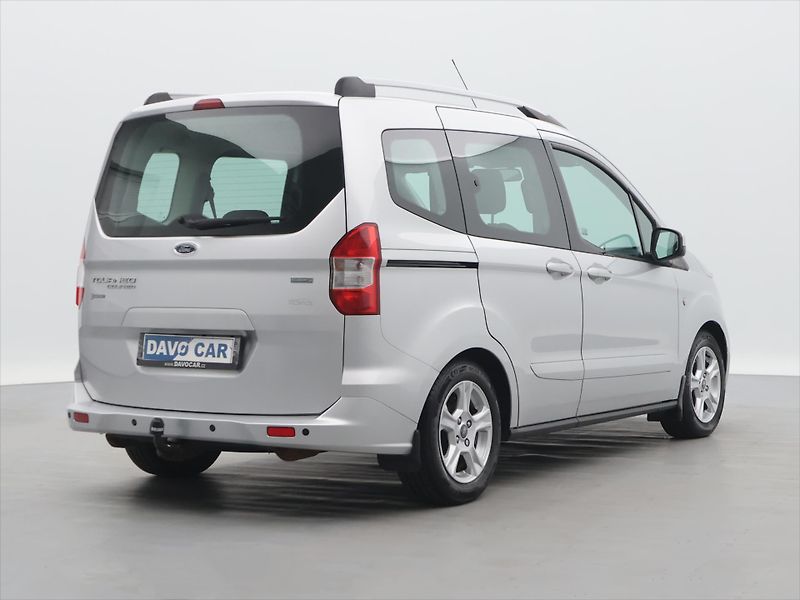 Ford Tourneo Courier 1,0 EB 74kW Titanium CZ 1.Maj. - fotka 7 z 34