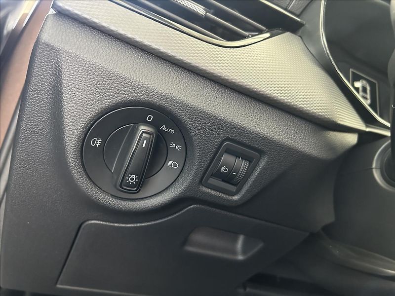 Škoda Scala 1,0   TSI,1.MAJITEL,SERVISKA - fotka 11 z 25