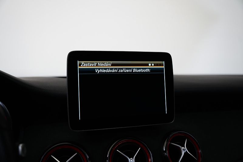 Mercedes-Benz CLA - fotka 17 z 30