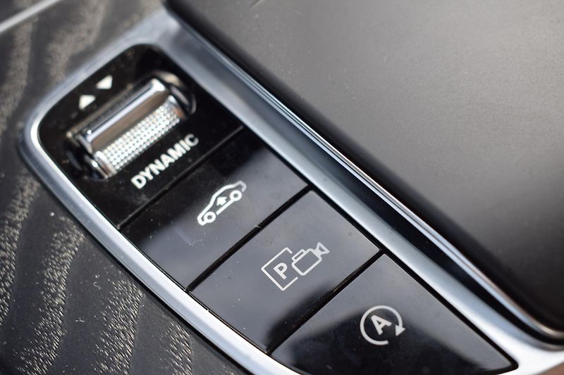 Mercedes-Benz Třídy E (2021) E400d 4M AMG Coupe/KeyLess/mas - fotka 26 z 46