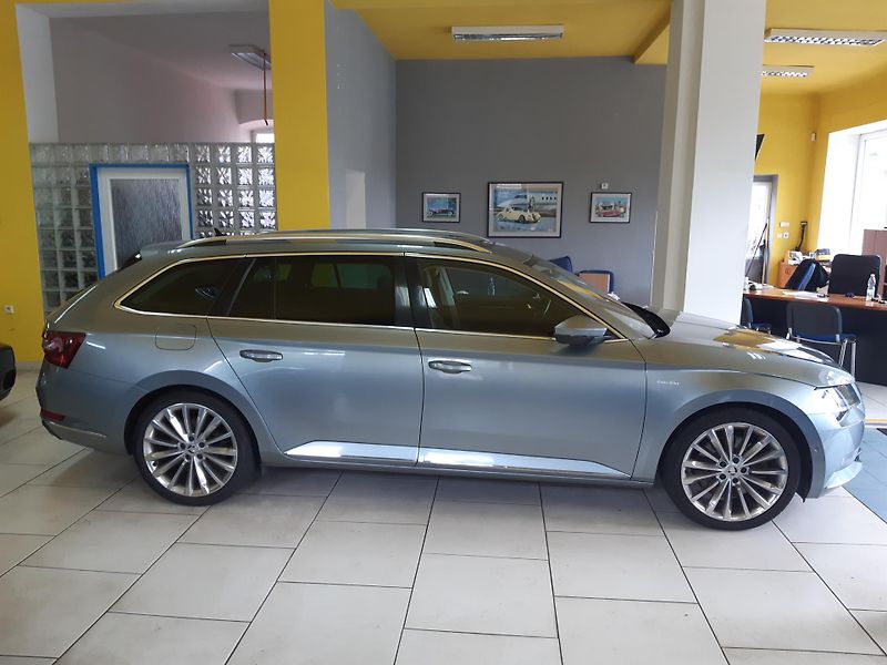 Škoda Superb 2.0 TSI COMBI L&K DSG 4x4    - fotka 7 z 29