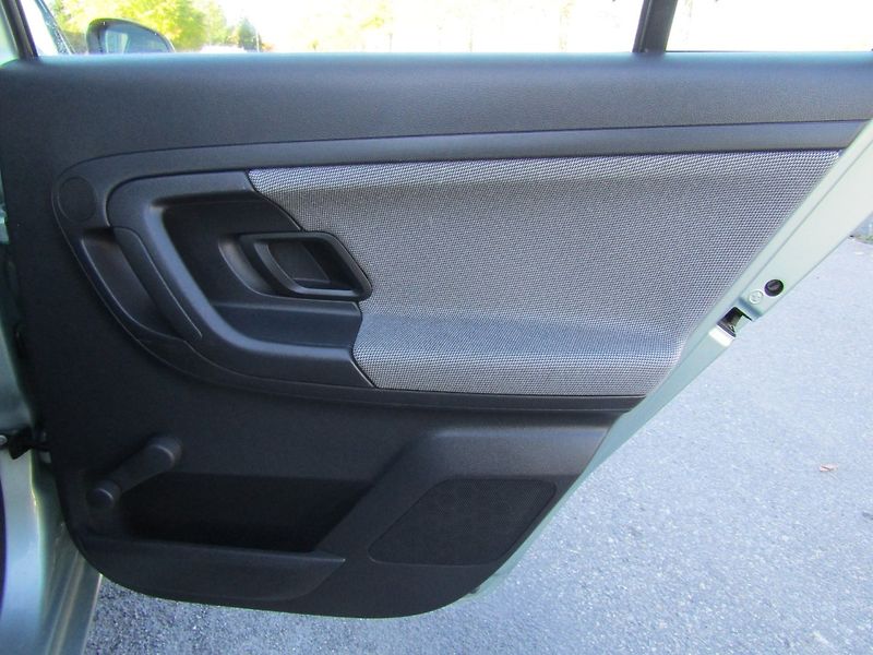 Škoda Fabia (2012) 1.2 12v 44kW ZIMNÍ PNEU - fotka 24 z 34
