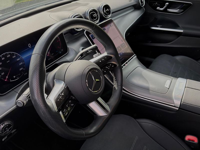 Mercedes-Benz Třídy C C220d 4M AMG PAck DIGITALLight - fotka 6 z 11