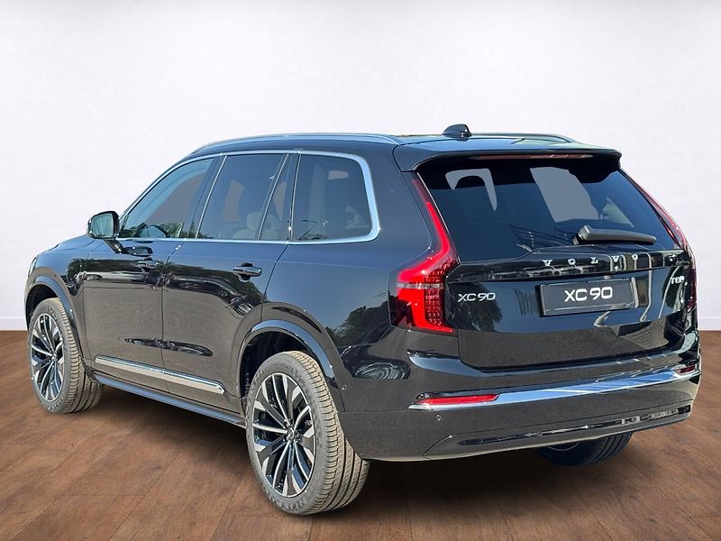 Volvo XC90 (2025) PLUS T8, ventilace, kamery 360 - fotka 3 z 22