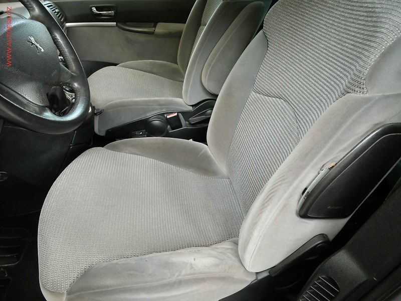 Peugeot 807 (2009) 2.0 HDI, AC, výhřev sed. - fotka 10 z 15