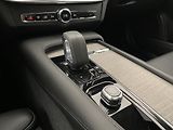 Volvo V90 CC B4 AWD MOMENTUM AUT - náhled 27