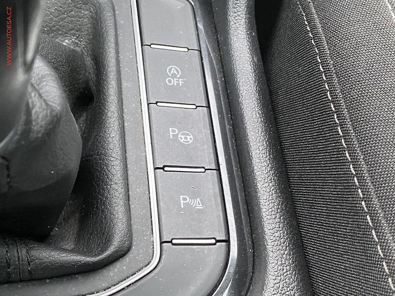 Volkswagen Tiguan (2016) 2.0 TDi 4x4, Highline, DSG, - fotka 17 z 20