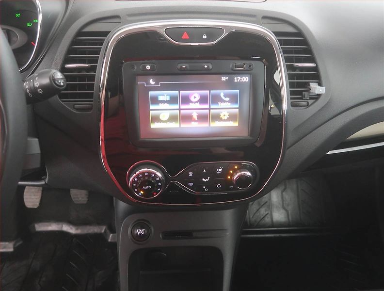 Renault Captur (2016) 0.9 TCe, Navi, Tempomat - fotka 12 z 16