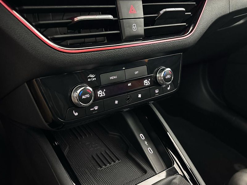 Škoda Kamiq Monte Carlo DSG - fotka 19 z 31