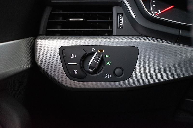 Audi A4 Allroad 2.0 TDI REZERVACE - fotka 15 z 42