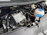 Volkswagen Transporter 2,0 TDI L1H1 DPH 1.maj původČR - náhled 46
