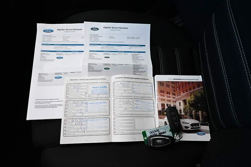 Ford Mondeo (2022) 2.0 LED SONY ACC Tažné 8AT ECO - fotka 32 z 38