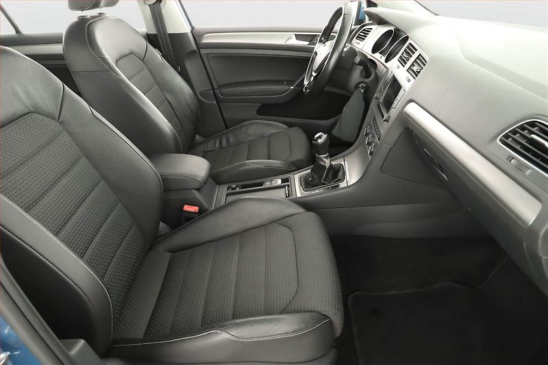 Volkswagen Golf (2016) Comfortline 1.4 TSI - fotka 7 z 12