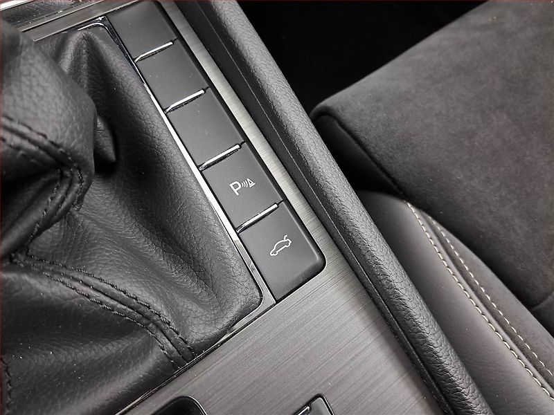 Škoda Superb (2021) Style 2.0 TDI, ČR,1.maj, Kůže - fotka 19 z 20