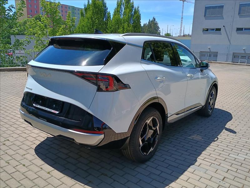 Kia Sportage (2026) 1,6 T-GDi GPF 4x2 7DCT TOP (20 - fotka 2 z 7