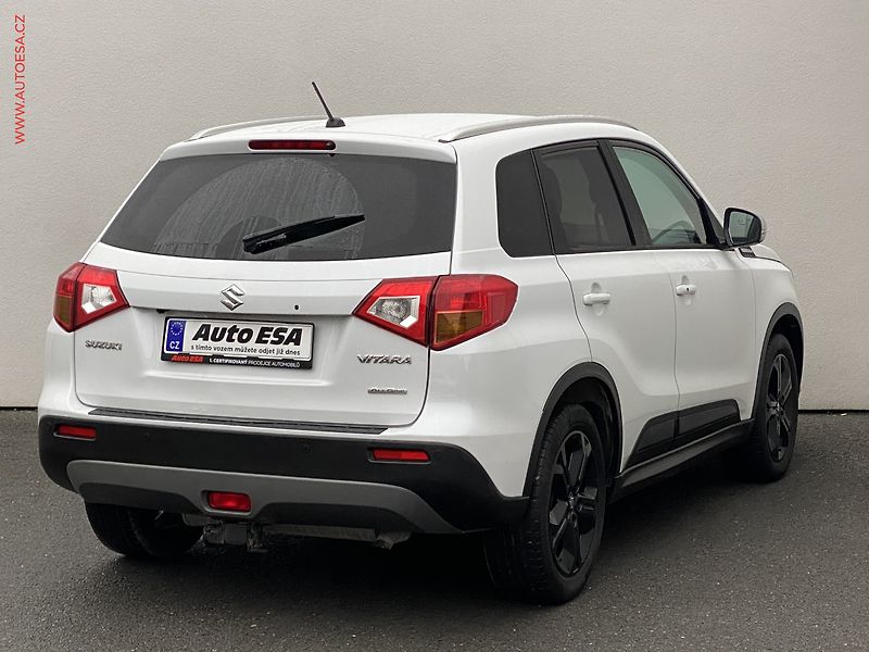 Suzuki Vitara (2017) 1.4 BJet AllGrip, Elegance - fotka 4 z 20