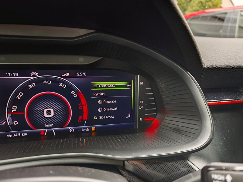 Škoda Scala (2021) 1.5 TSi Monte Carlo 110kW DPH - fotka 25 z 49