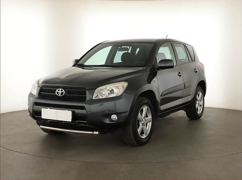 Toyota RAV4 (2008) 2.2 D-4D, 4X4, Tempomat - fotka 2 z 13