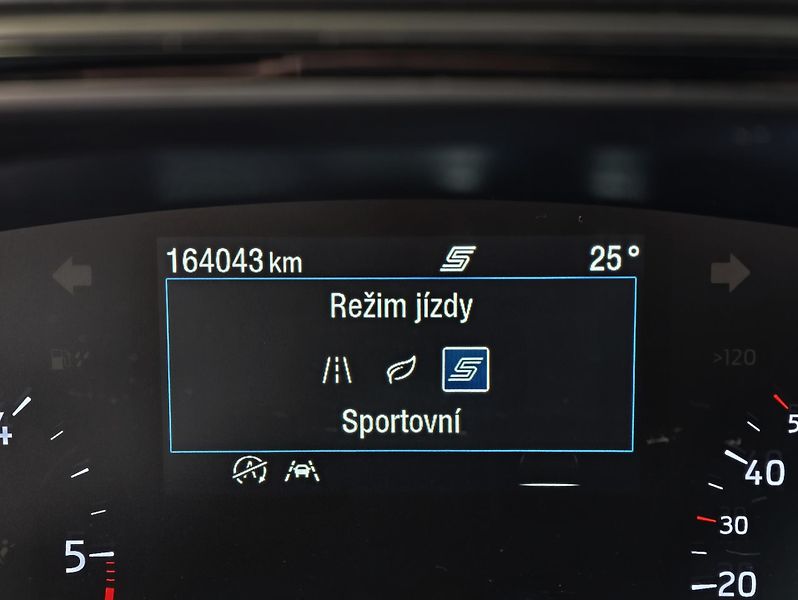 Ford Focus 2.0 EcoBlue A/T ST-Line, LED   - fotka 16 z 27