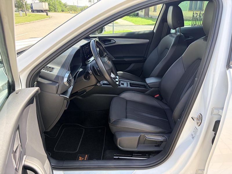 Cupra Formentor 1.4TSI E-HYBRID LED REZERVACE - fotka 13 z 60