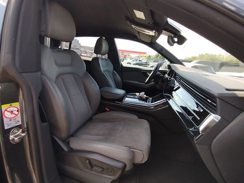 Audi Q8 50TDI Quattro S-Line, ČR, DPH - fotka 19 z 31