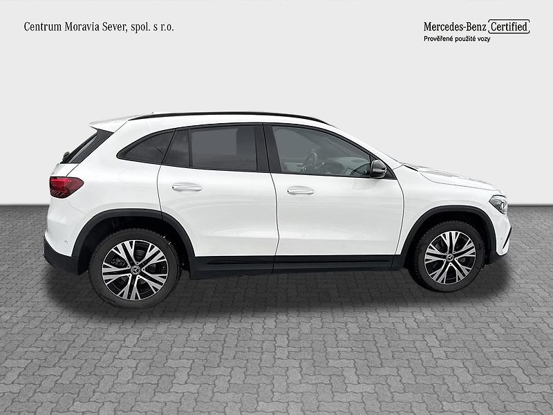 Mercedes-Benz GLA 200d 4MATIC, CZ, 1.majitel - fotka 6 z 19