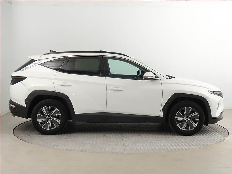 Hyundai Tucson (2021) 1.6 T-GDI HEV - fotka 6 z 19