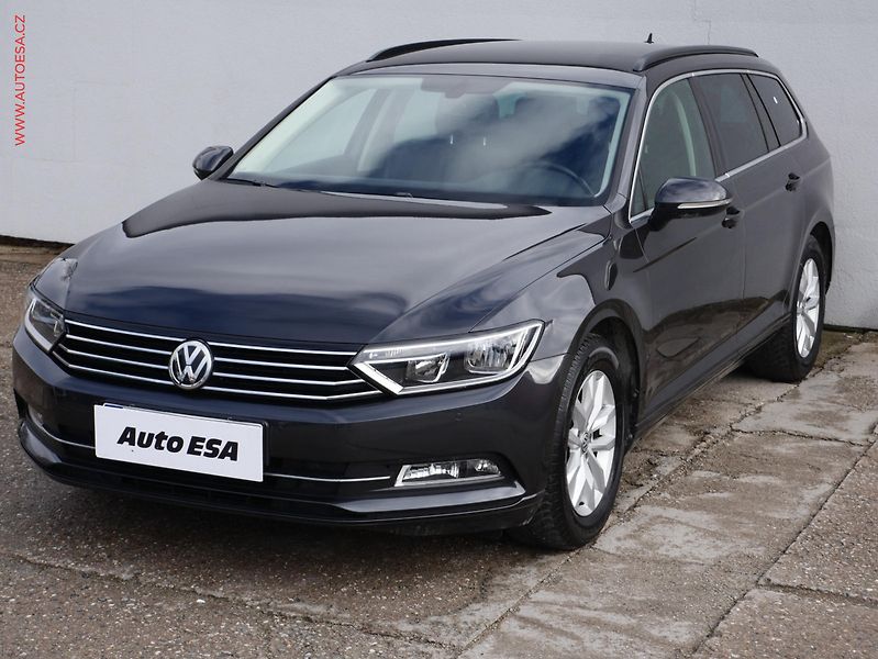 Volkswagen Passat (2017) 1.4 TSi, Comfortline, navi - fotka 3 z 19