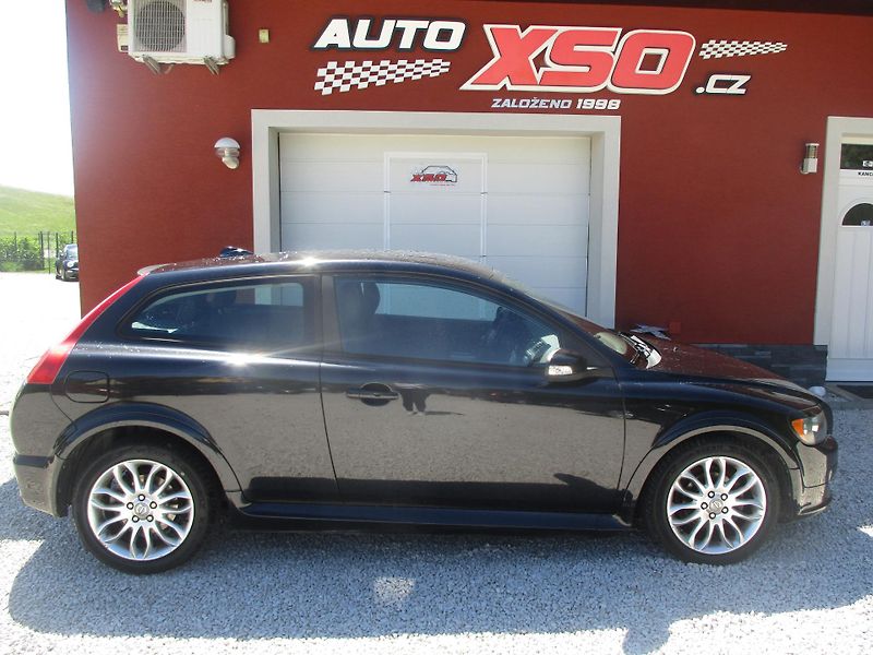 Volvo C30 2.0D DIGI AC - fotka 2 z 34