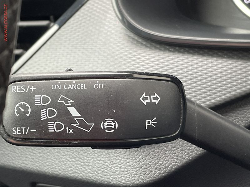 Škoda Scala (2020) 1.6 TDi, Ambition, DSG - fotka 18 z 20