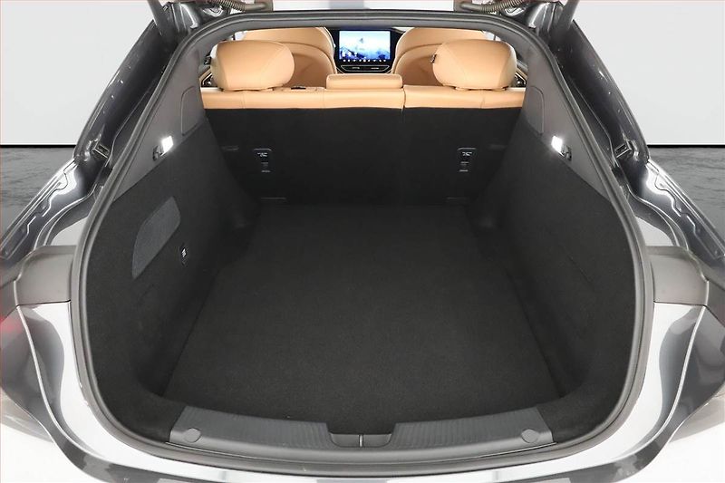 Rising Auto F7 (2025) 77 kWh RWD, SoH 100% - fotka 11 z 31