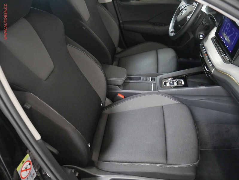 Škoda Octavia (2023) 2.0 TDi, TOUR, DSG, navi, LED - fotka 12 z 29