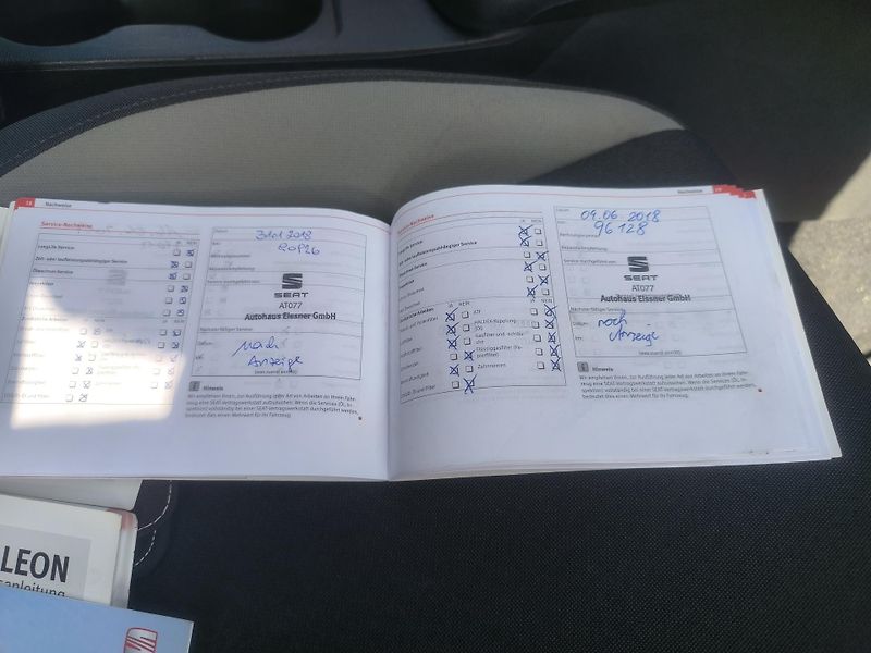 Seat Leon TDI,KRÁSNÝ,1MAJ58L,SERVISKA - fotka 17 z 28
