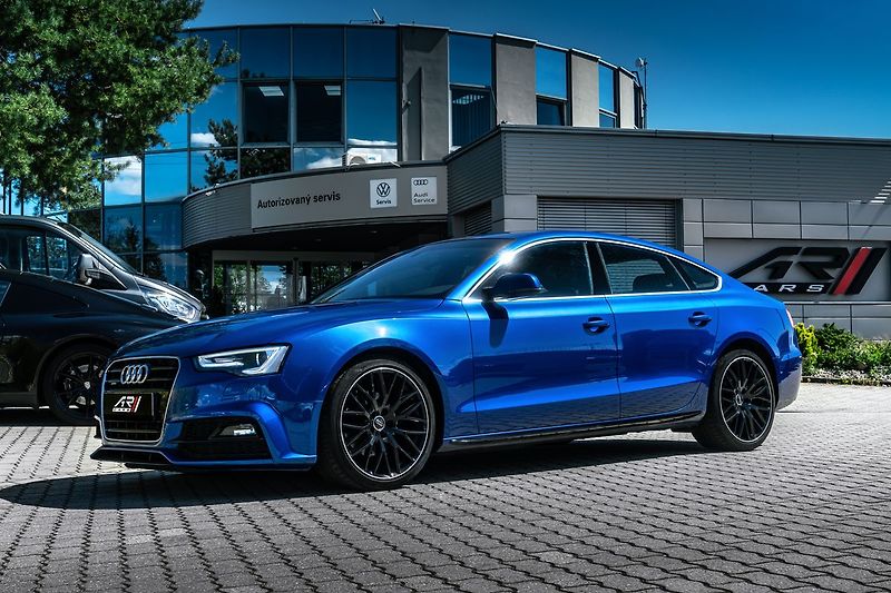 Audi A5 Sportback 2,0TDI Q 2x S-line - fotka 19 z 19