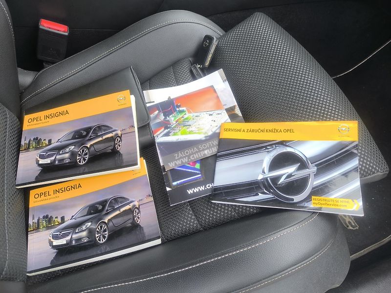 Opel Insignia OPC 2,8BITURBO 360K,4X4,VÝBAVA - fotka 14 z 29