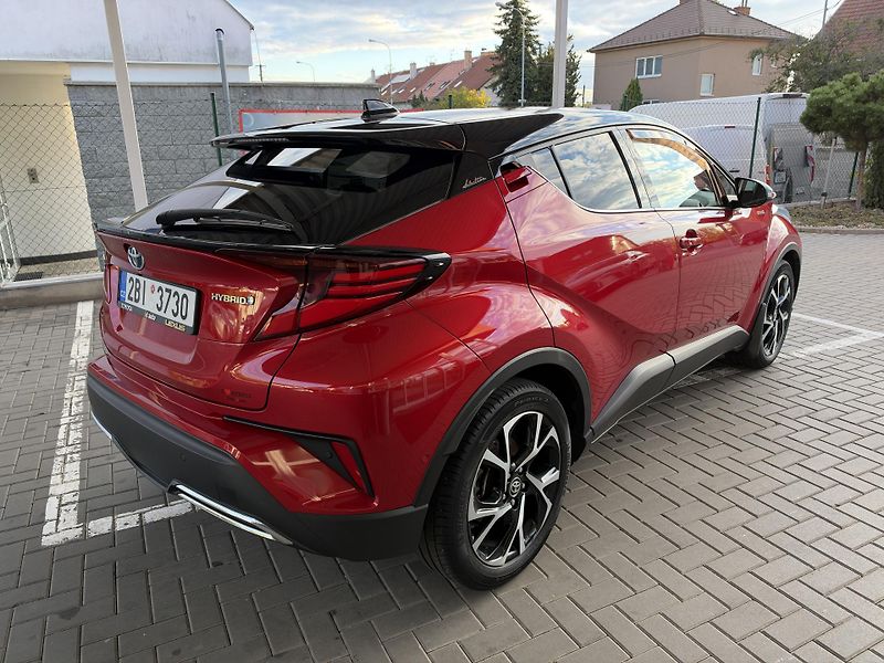Toyota C-HR 2,0 Hybrid Selection  - fotka 4 z 10