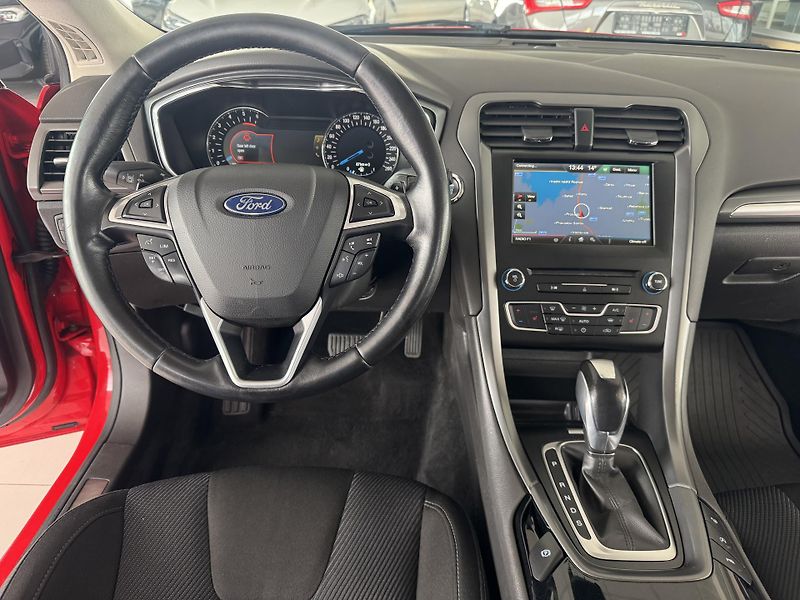 Ford Mondeo 2,0TDCi AUT*Titanium*Tažné - fotka 12 z 33