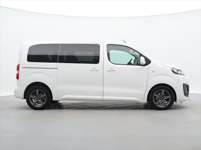Citroën SpaceTourer 2,0 HDI 110kW Shine 8-Míst - fotka 8 z 32