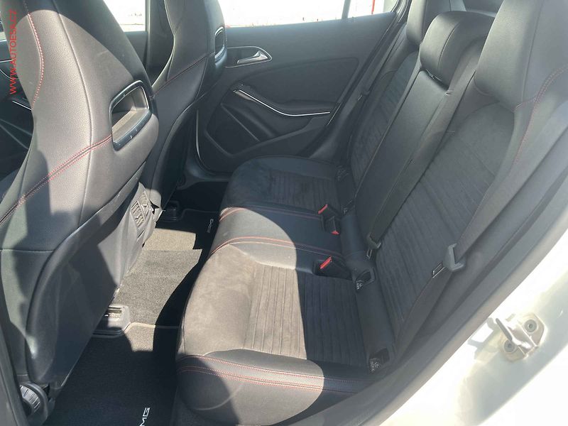 Mercedes-Benz GLA (2017) 2.2CDi 4Mat, AT, navi, bixen - fotka 10 z 15