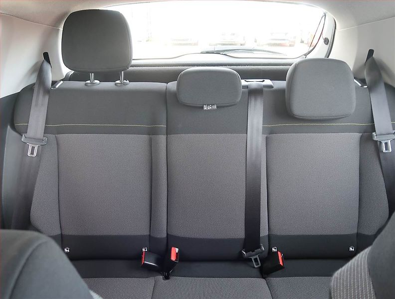 Citroën C3 (2019) 1.2 PureTech, Tempomat - fotka 10 z 14