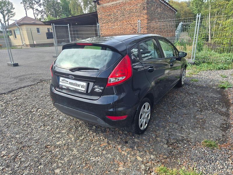 Ford Fiesta 1.2i 44kW, klima - fotka 7 z 22