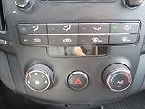 Hyundai i30 1,4 i 80kW Combi - náhled 17