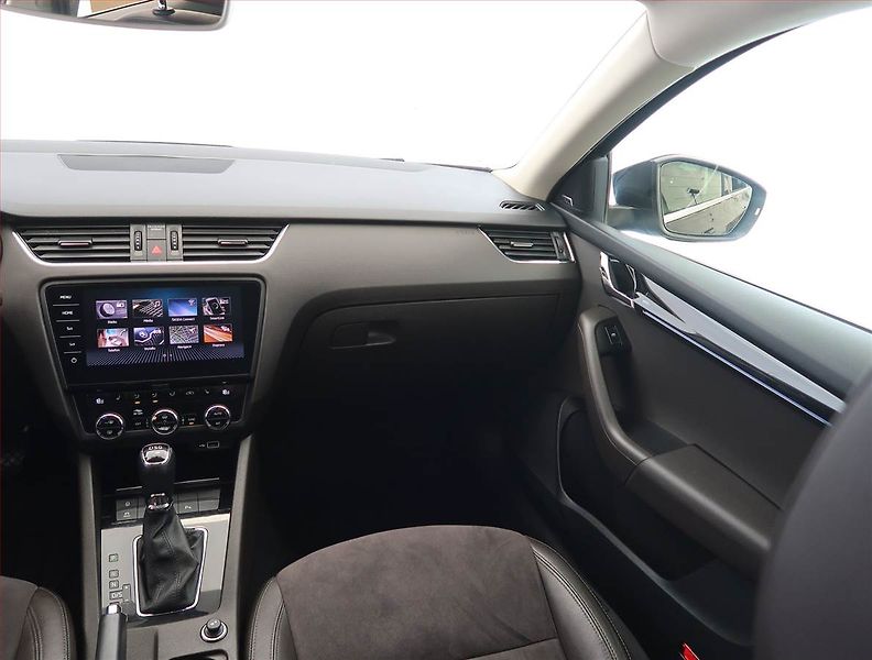 Škoda Octavia (2018) Laurin&Klement 2.0 TDI - fotka 8 z 31